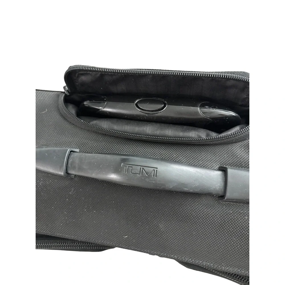Tumi Alpha Ballistic Nylon Rolling Garment Bag Black‎ Tri-Fold Suitcase BMJ